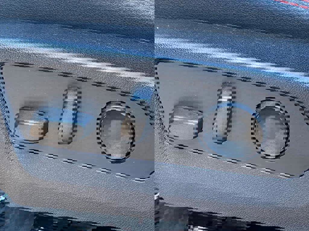 Used 2023 Chevrolet Colorado Z71 w/ Z71 Convenience Package 2 image 15