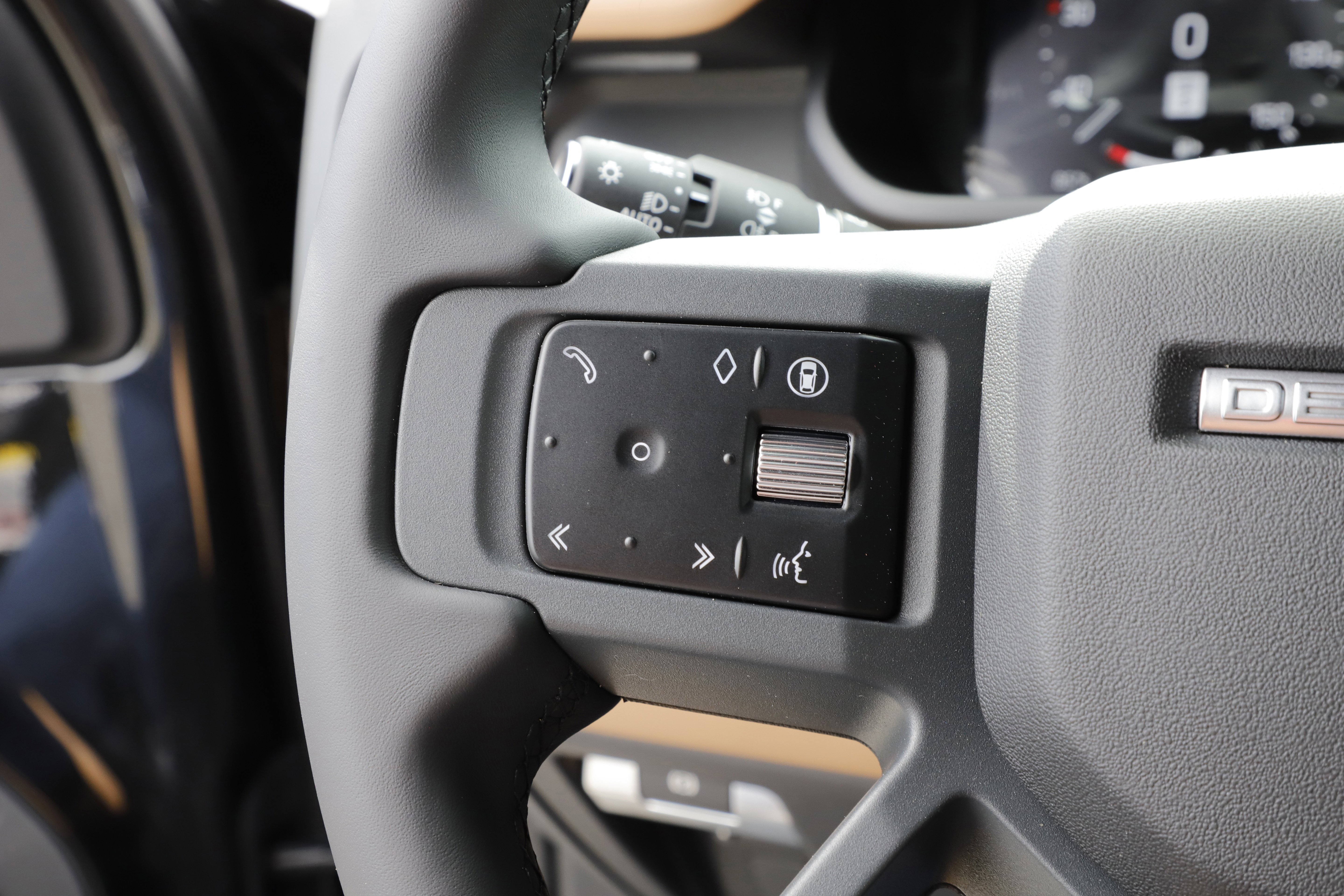 New 2026 Land Rover Defender 110 S AWD/4WD image 24