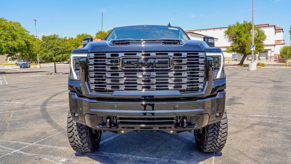 New 2026 GMC Sierra 2500 Denali w/ Denali Reserve Package AWD/4WD image 4