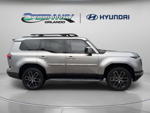 Used 2024 Lexus GX 550 w/ Accessory Package (31) AWD/4WD image 9