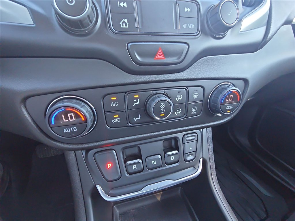 Used 2021 GMC Terrain SLE w/ Driver Convenience Package image 18