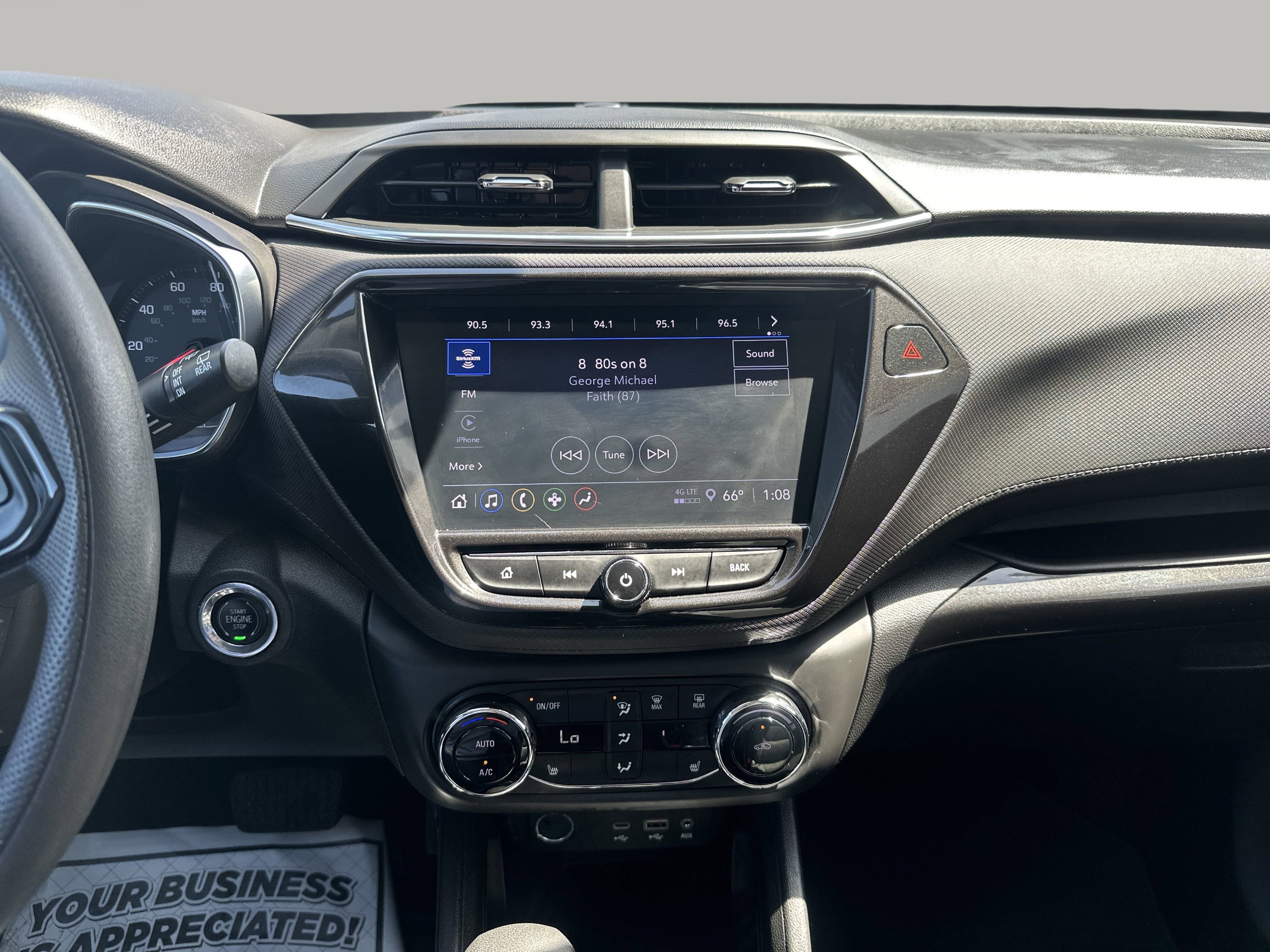 Used 2022 Chevrolet TrailBlazer LT w/ Convenience Package image 17