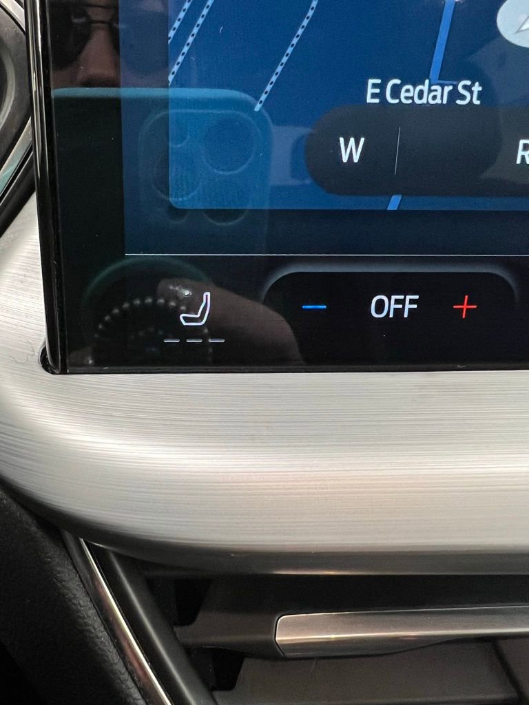 Used 2024 Ford Escape Platinum image 19