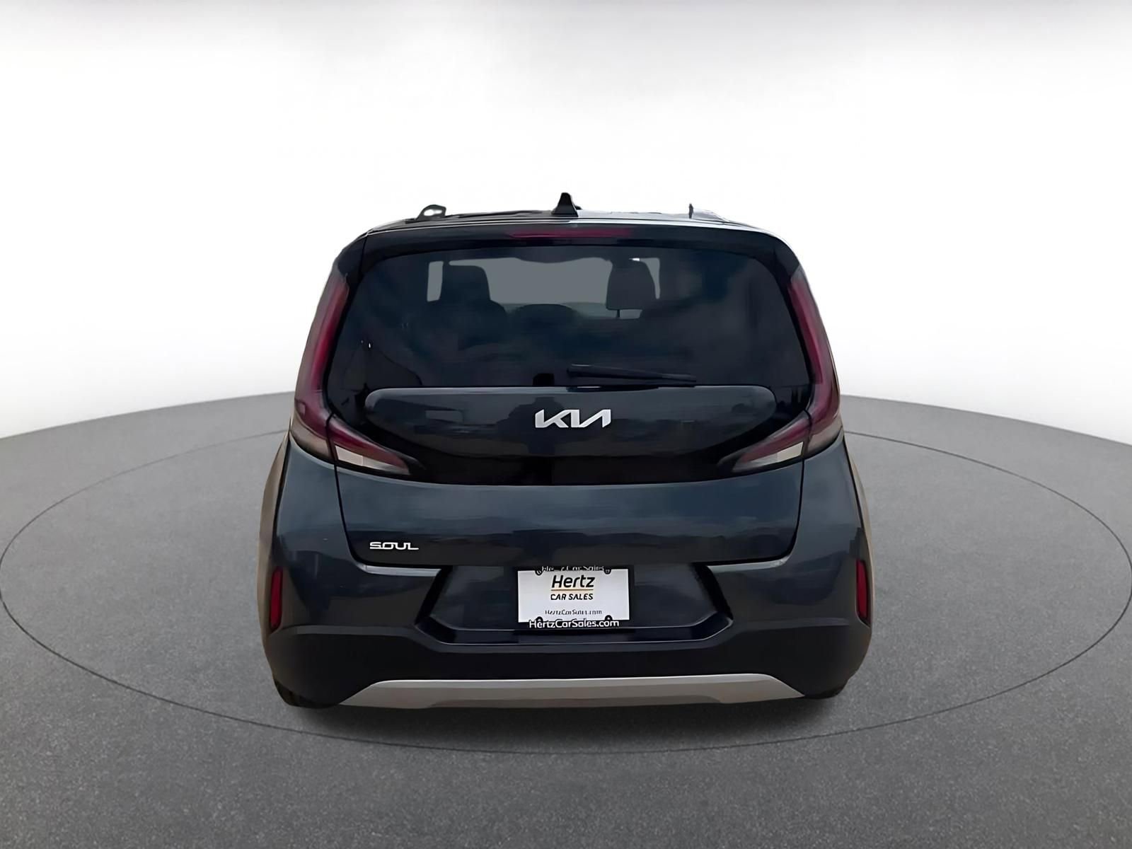Used 2025 Kia Soul LX w/ LX Technology Package FWD image 12