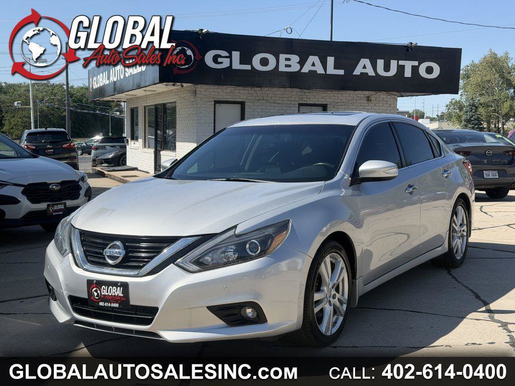 Used 2016 Nissan Altima 3.5 SL w/ 3.5 Technology Package FWD image 1
