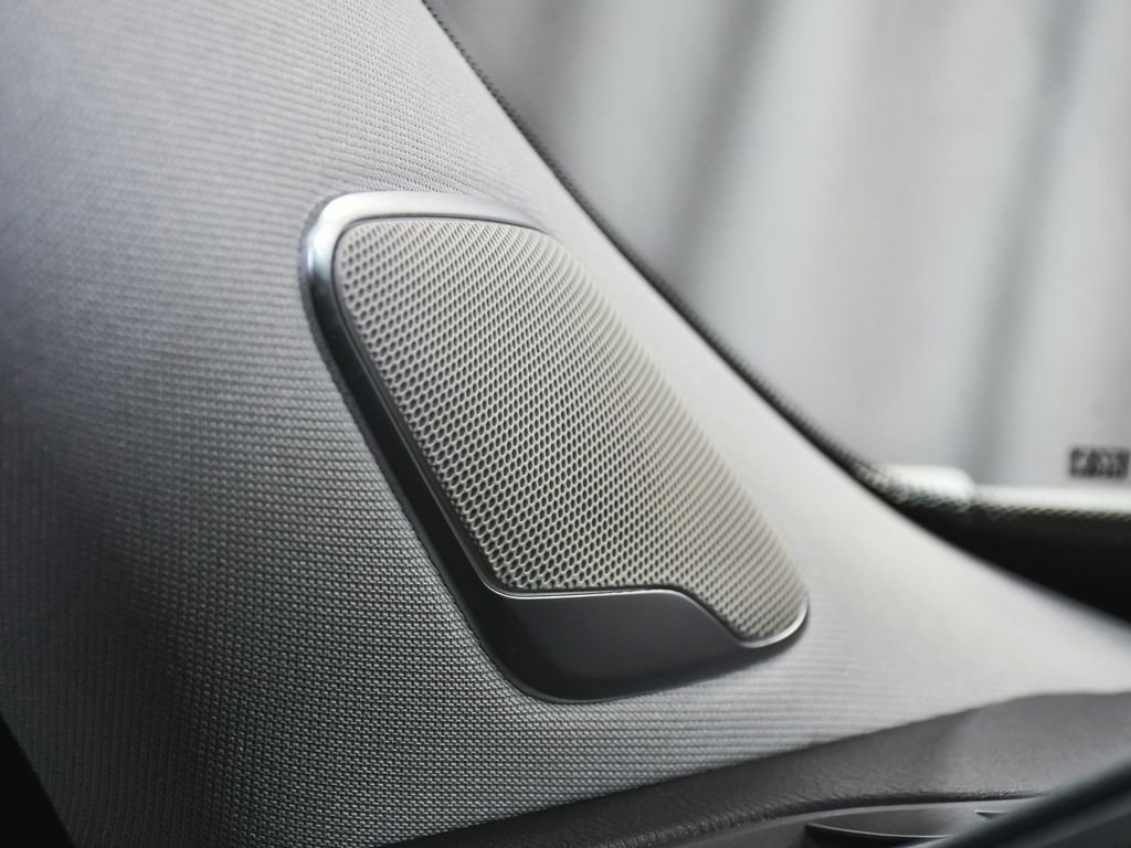 Used 2022 INFINITI QX60 Luxe w/ Performance Audio Package image 32