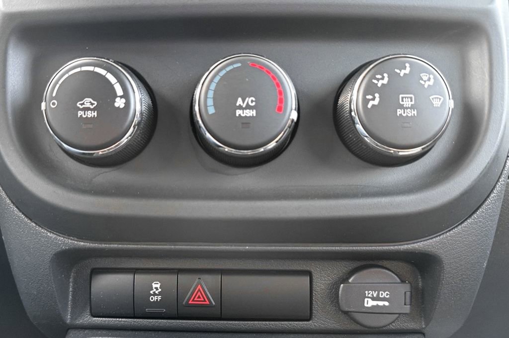 Used 2015 Jeep Patriot Sport w/ Power Value Group FWD image 21