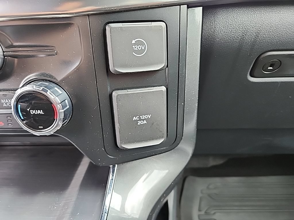 Used 2022 Ford F150 Lariat w/ Equipment Group 502A High AWD/4WD image 26