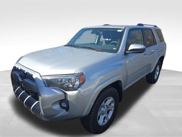 Used 2024 Toyota 4Runner SR5 image 2