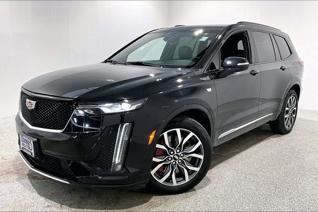 Used 2023 Cadillac XT6 Sport w/ Technology Package image 3