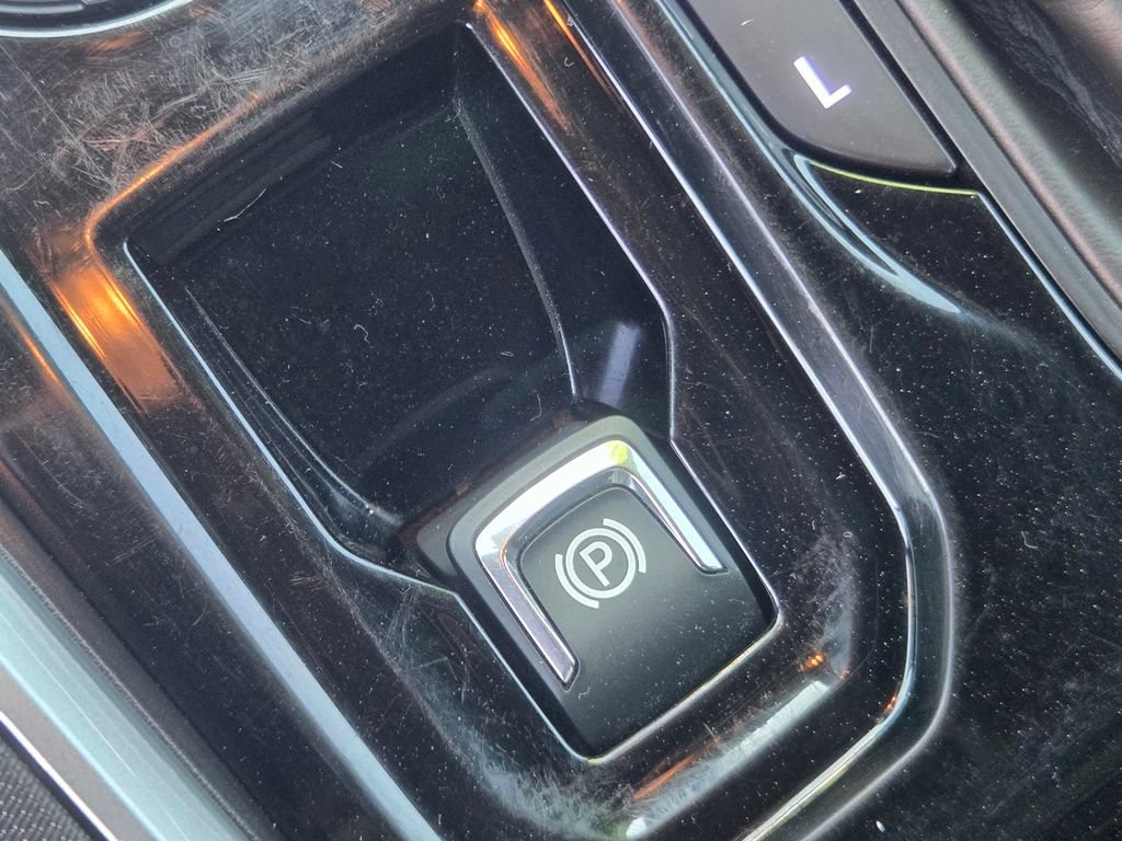 Used 2025 Chevrolet Colorado W/T AWD/4WD image 21
