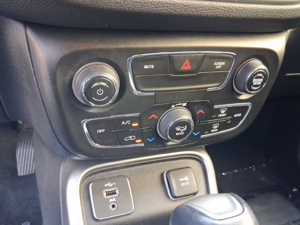 Used 2021 Jeep Compass Latitude FWD image 21
