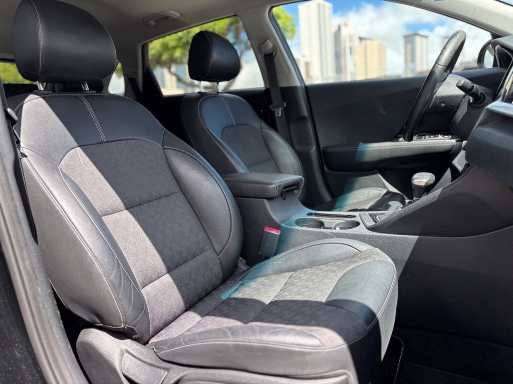 Used 2022 Kia Niro LXS FWD image 9