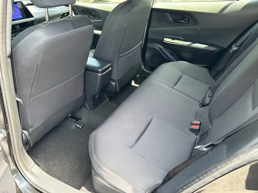 Used 2025 Toyota Prius LE FWD image 15