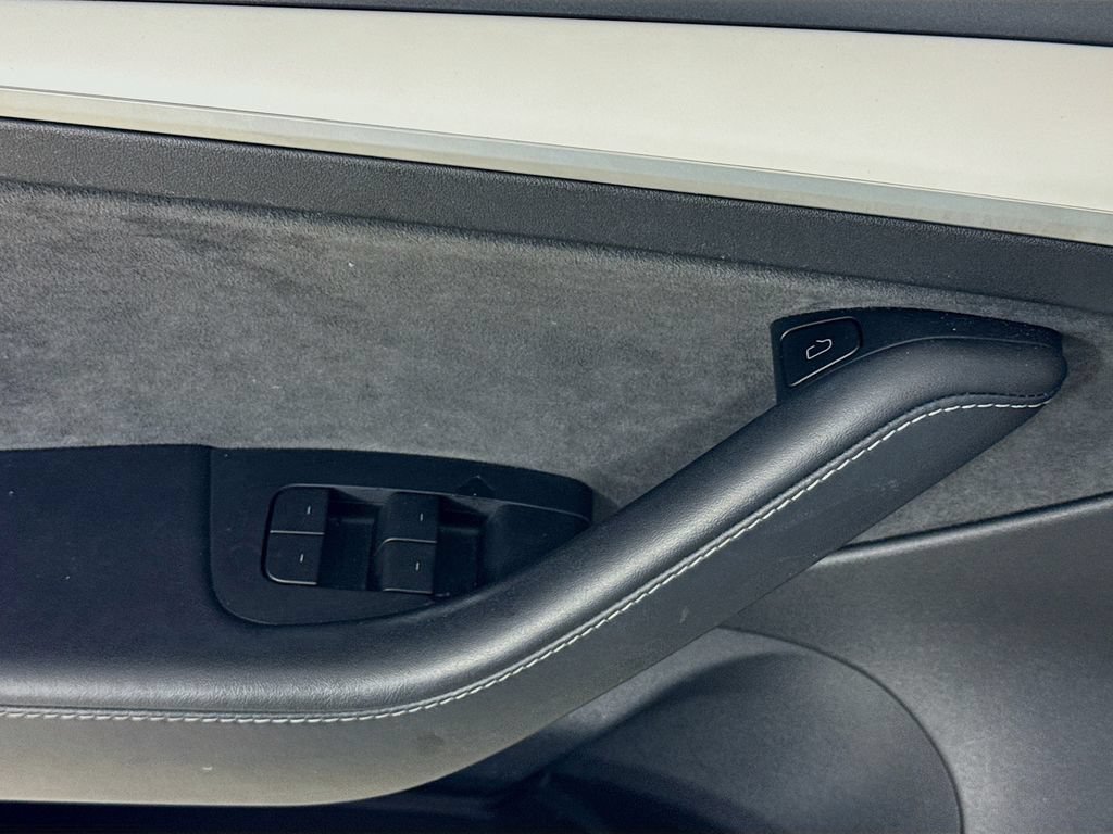 Used 2021 Tesla Model 3 Long Range AWD/4WD image 22