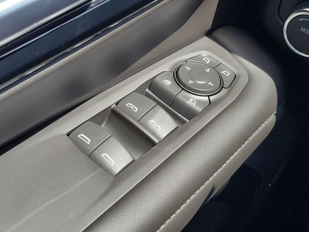 New 2026 Chevrolet Suburban LT w/ Comfort Package RWD image 14