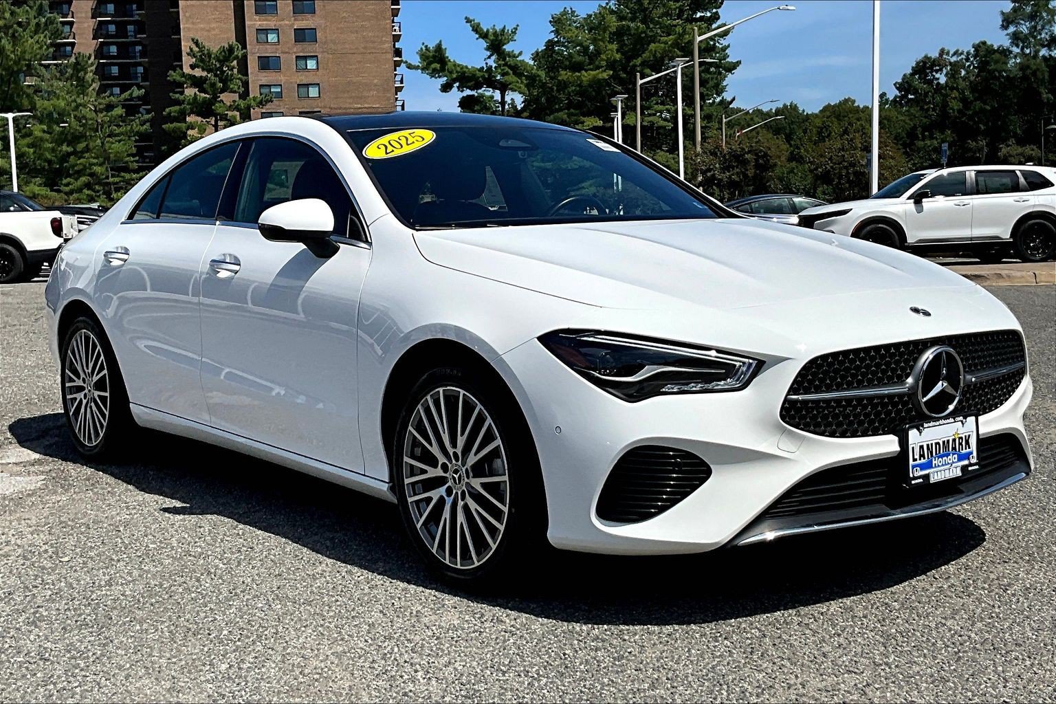 Used 2025 Mercedes-Benz CLA 250 4MATIC image 11