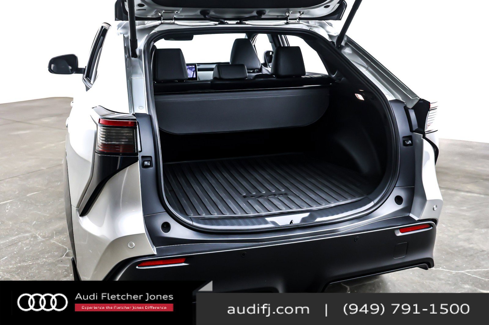 Used 2024 Toyota bZ4X FWD image 22