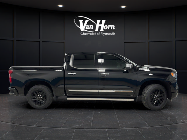 Used 2022 Chevrolet Silverado 1500 High Country w/ High Country Premium Package AWD/4WD image 8