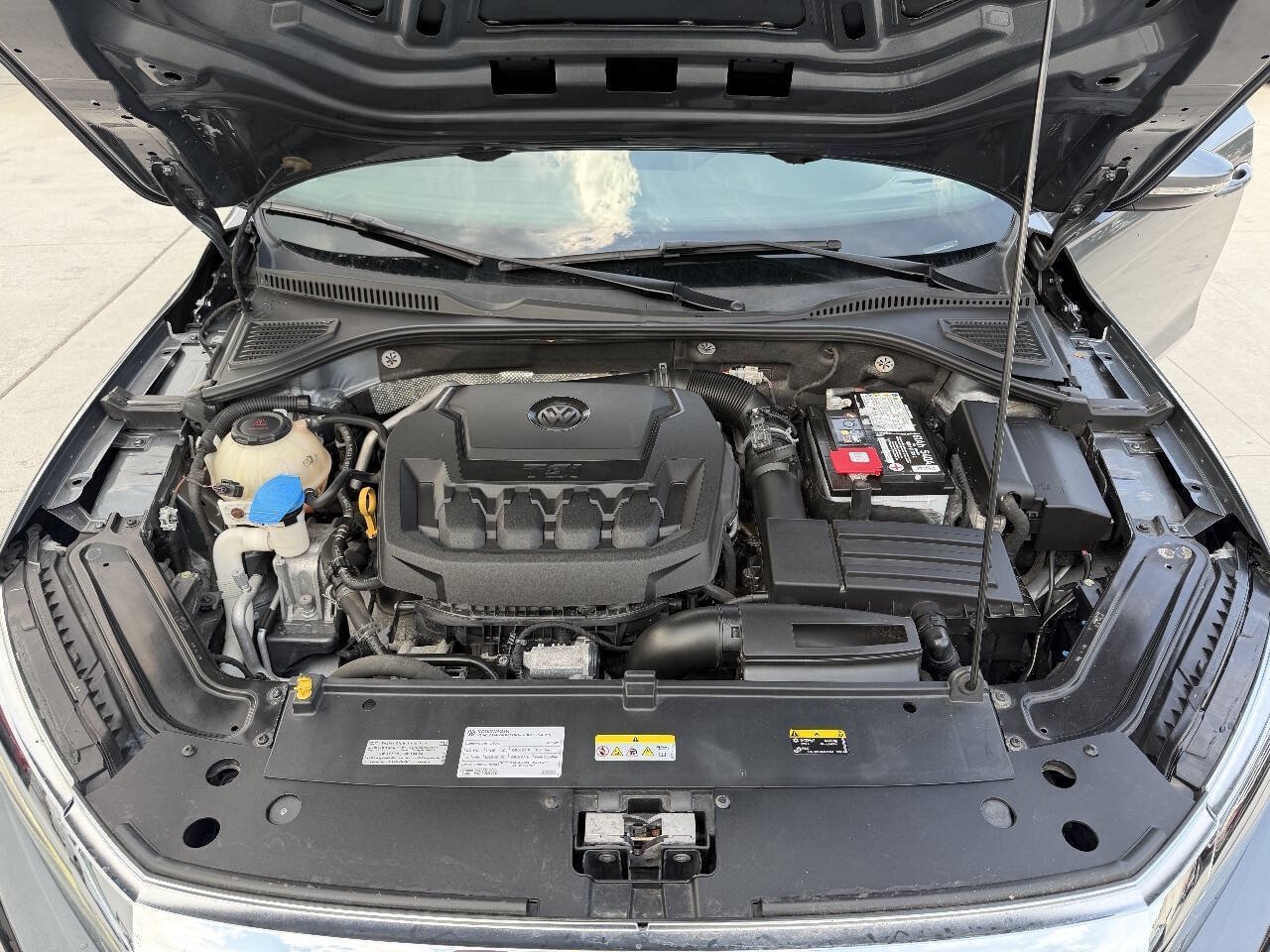 Used 2020 Volkswagen Passat 2.0T R-Line FWD image 25