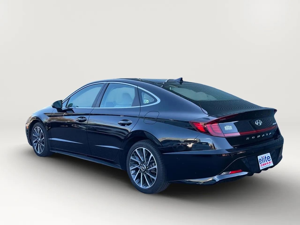 Used 2022 Hyundai Sonata Limited image 4