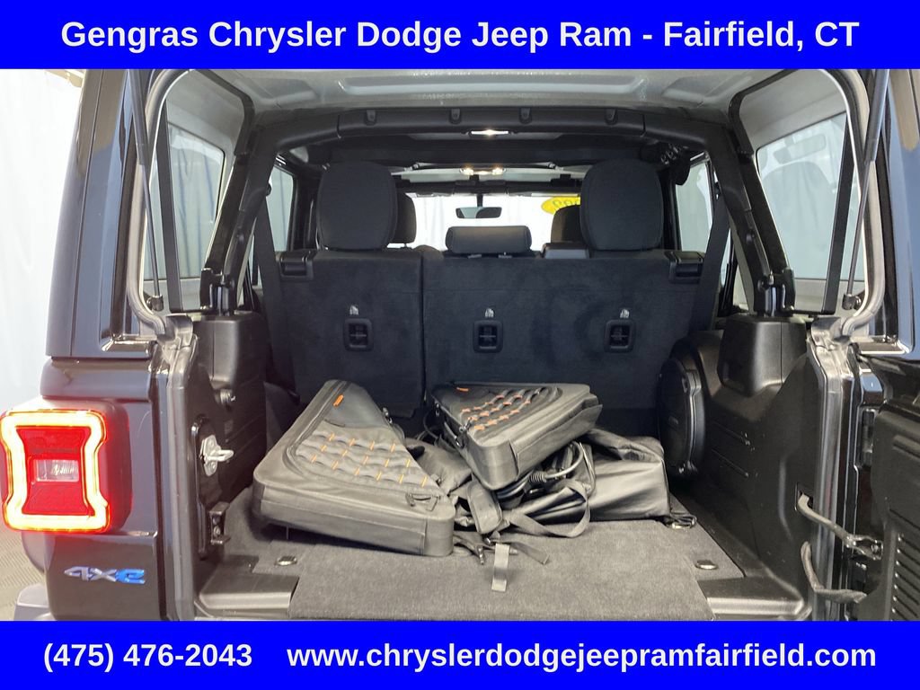 Used 2022 Jeep Wrangler Unlimited Rubicon 4xe w/ Cold Weather Group AWD/4WD image 33