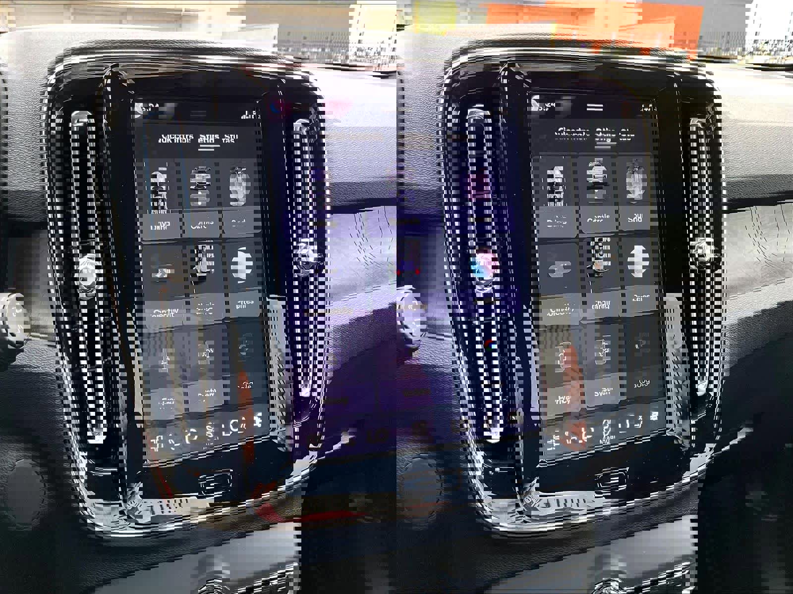 Used 2023 Volvo XC40 Recharge Plus image 39