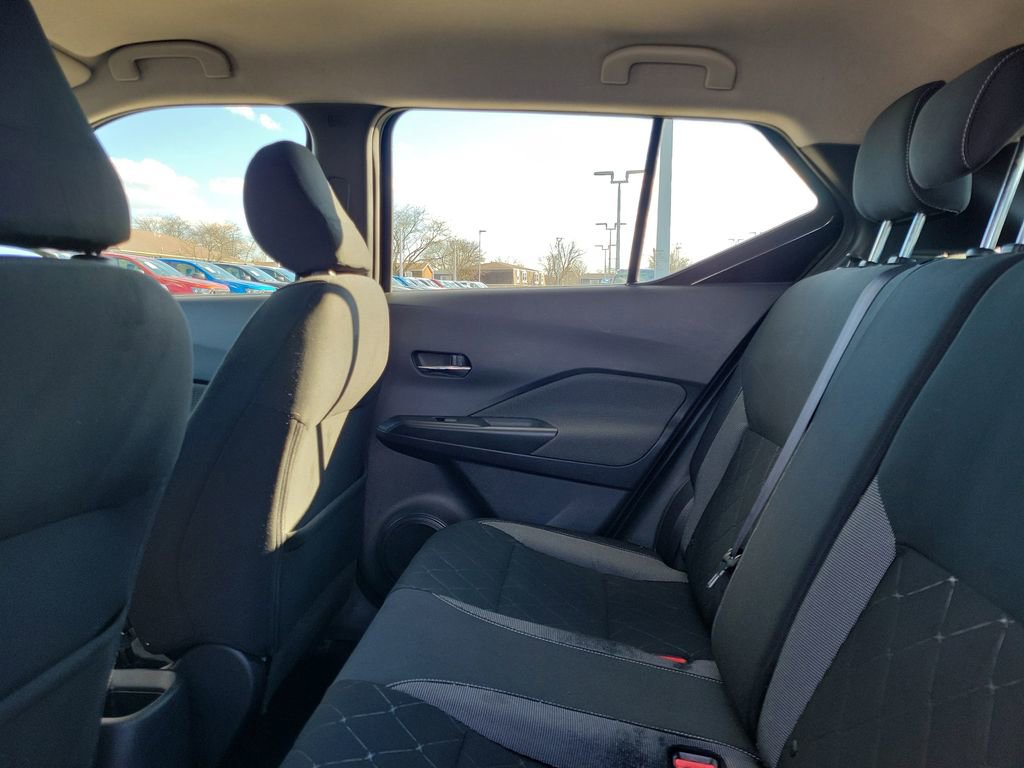 Used 2019 Nissan Kicks SV image 13