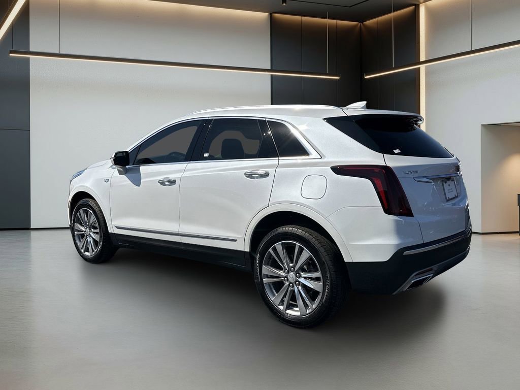 Used 2023 Cadillac XT5 Premium Luxury image 3