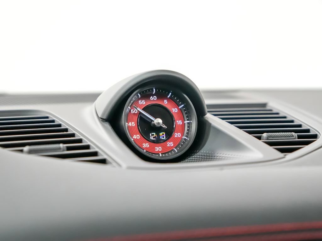 Used 2025 Porsche Panamera GTS image 30