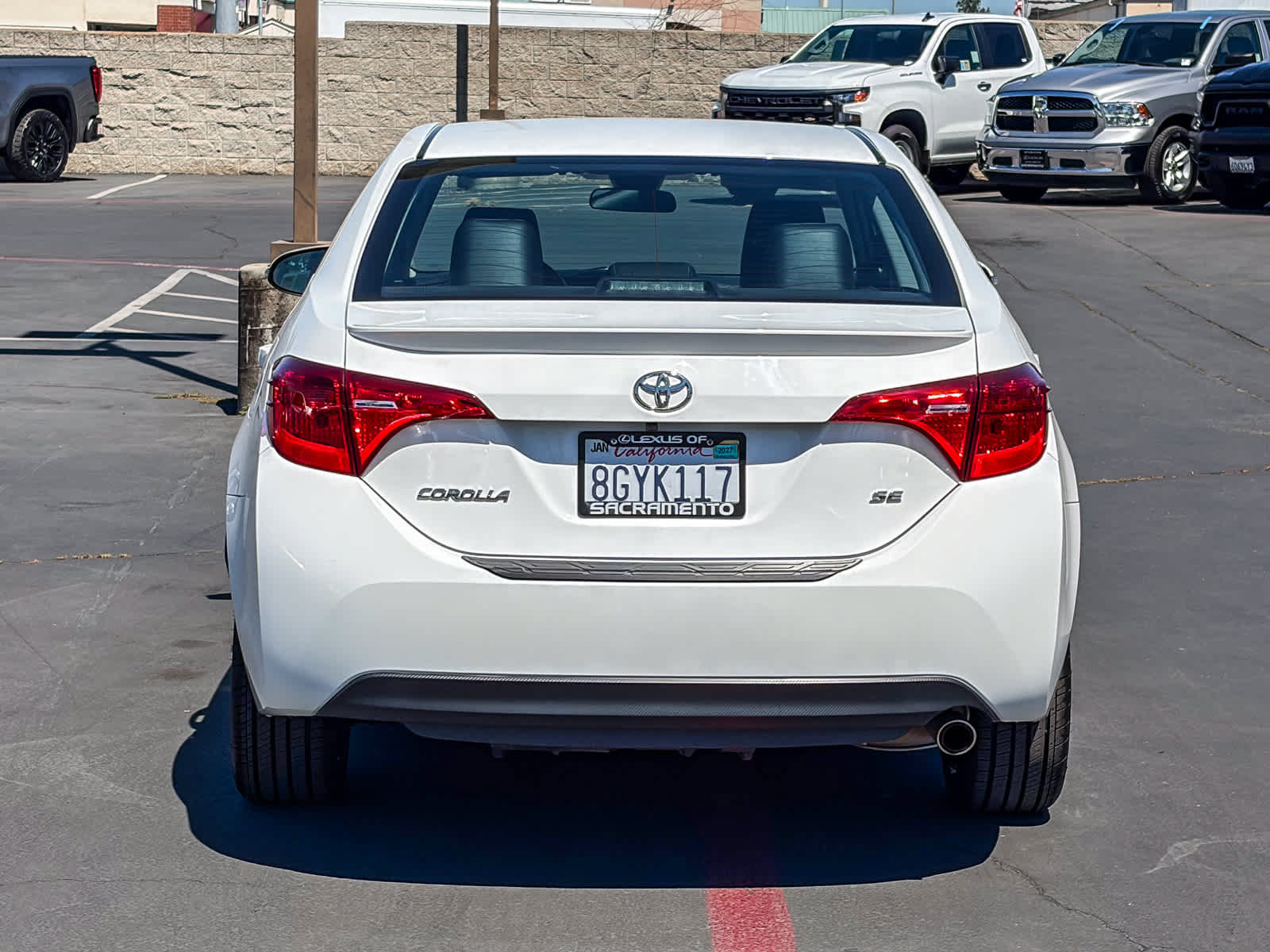 Used 2019 Toyota Corolla SE FWD image 3