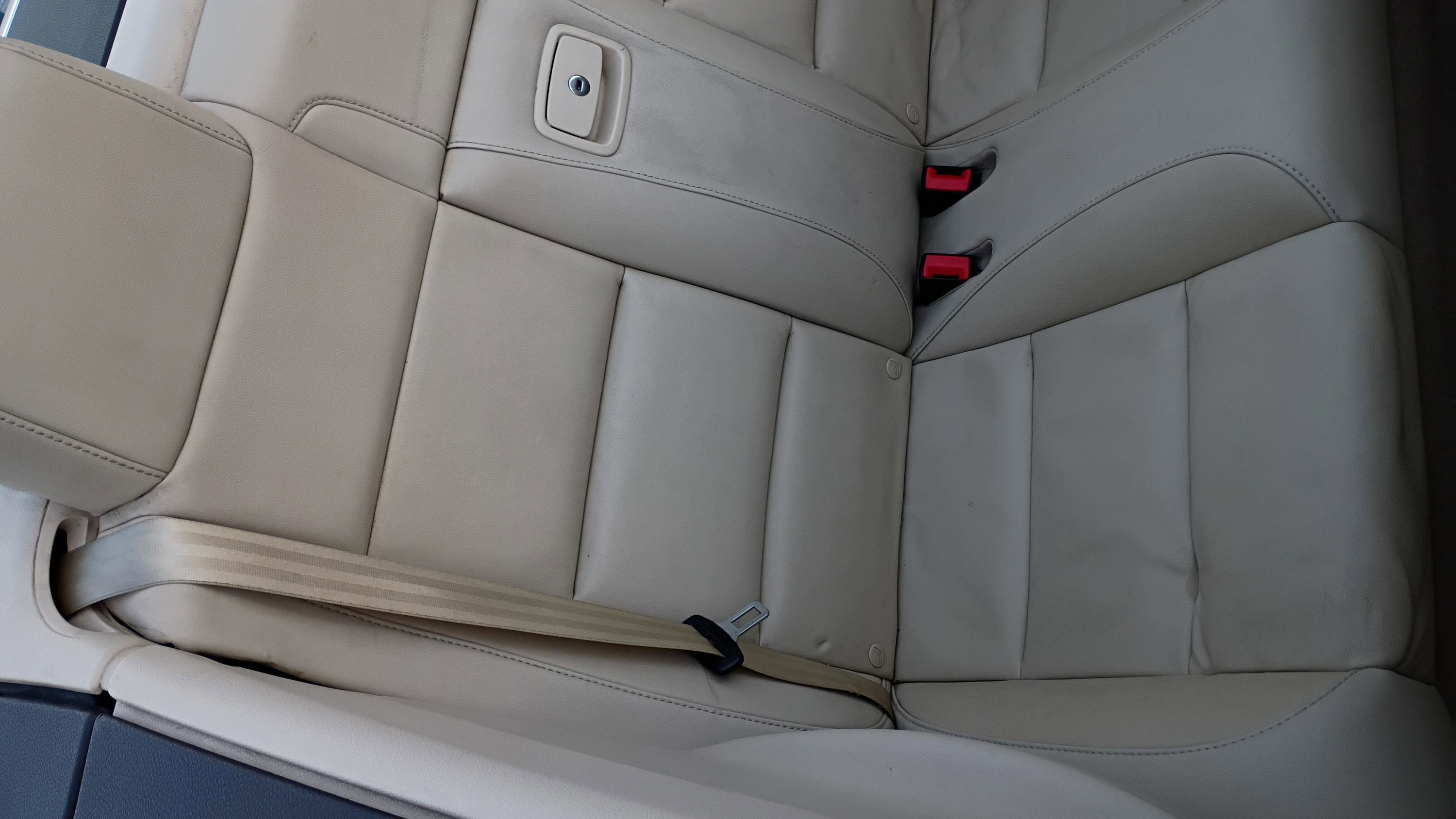 Used 2009 Volkswagen Eos Lux image 33