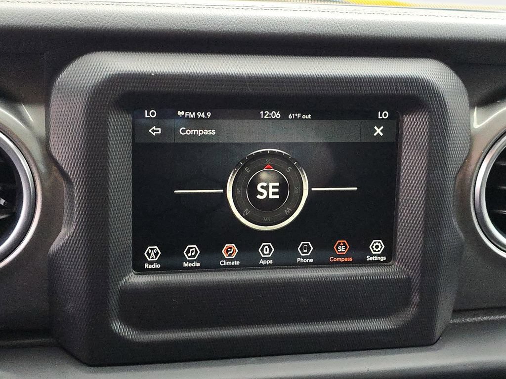 Used 2019 Jeep Wrangler Unlimited Sahara AWD/4WD image 28