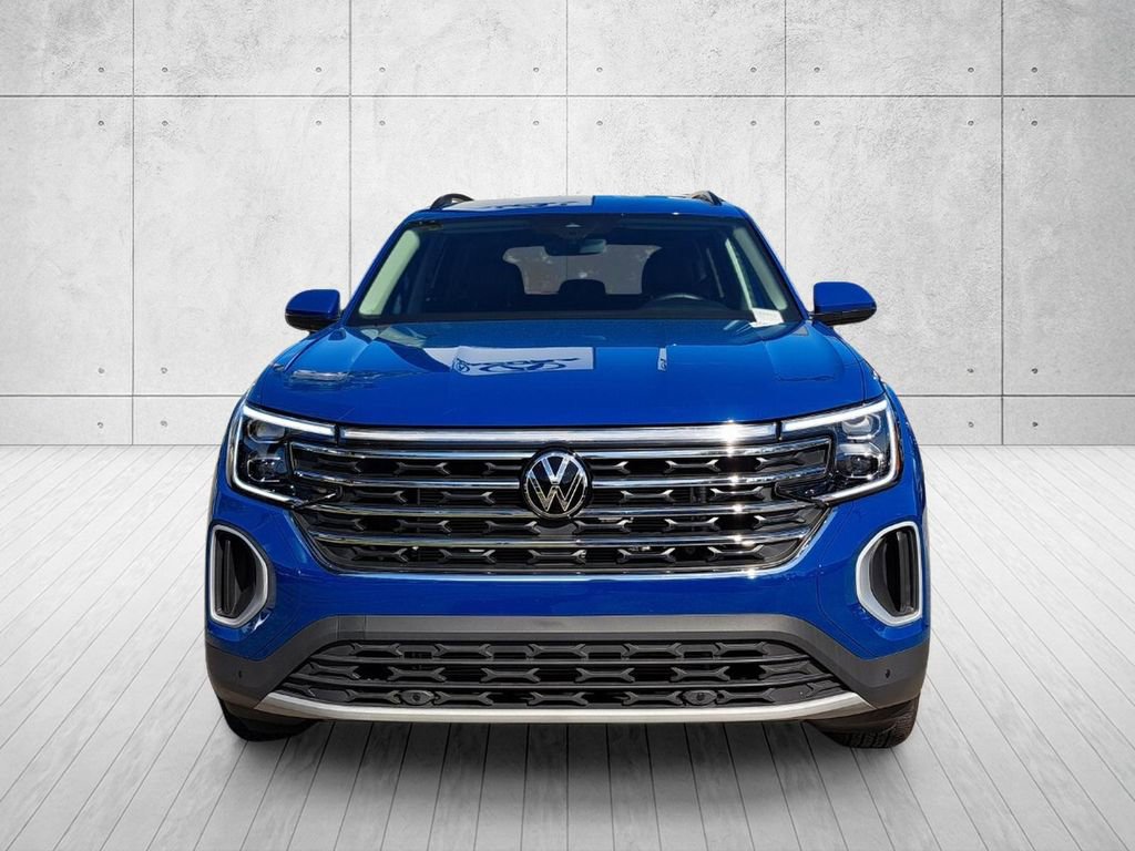 Used 2026 Volkswagen Atlas SE image 2