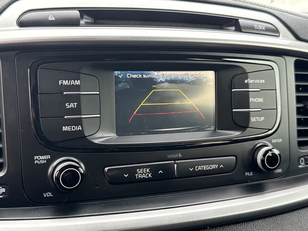Used 2016 Kia Sorento FWD image 29