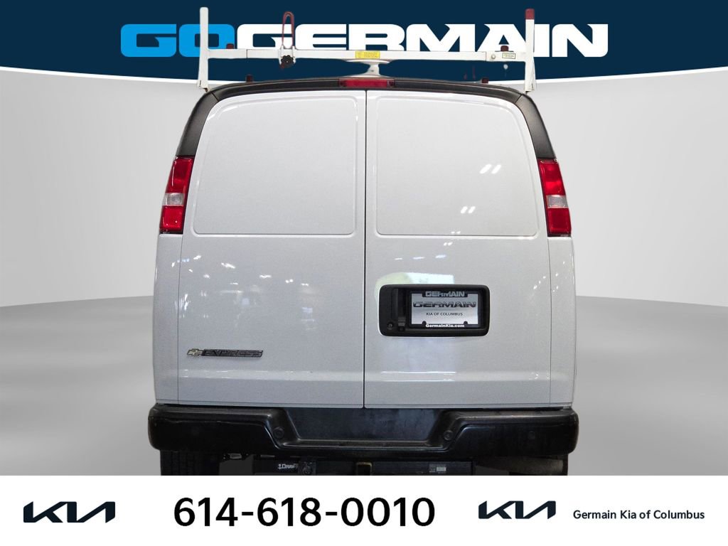 Used 2022 Chevrolet Express 2500 Extended w/ Driver Convenience Package RWD image 9