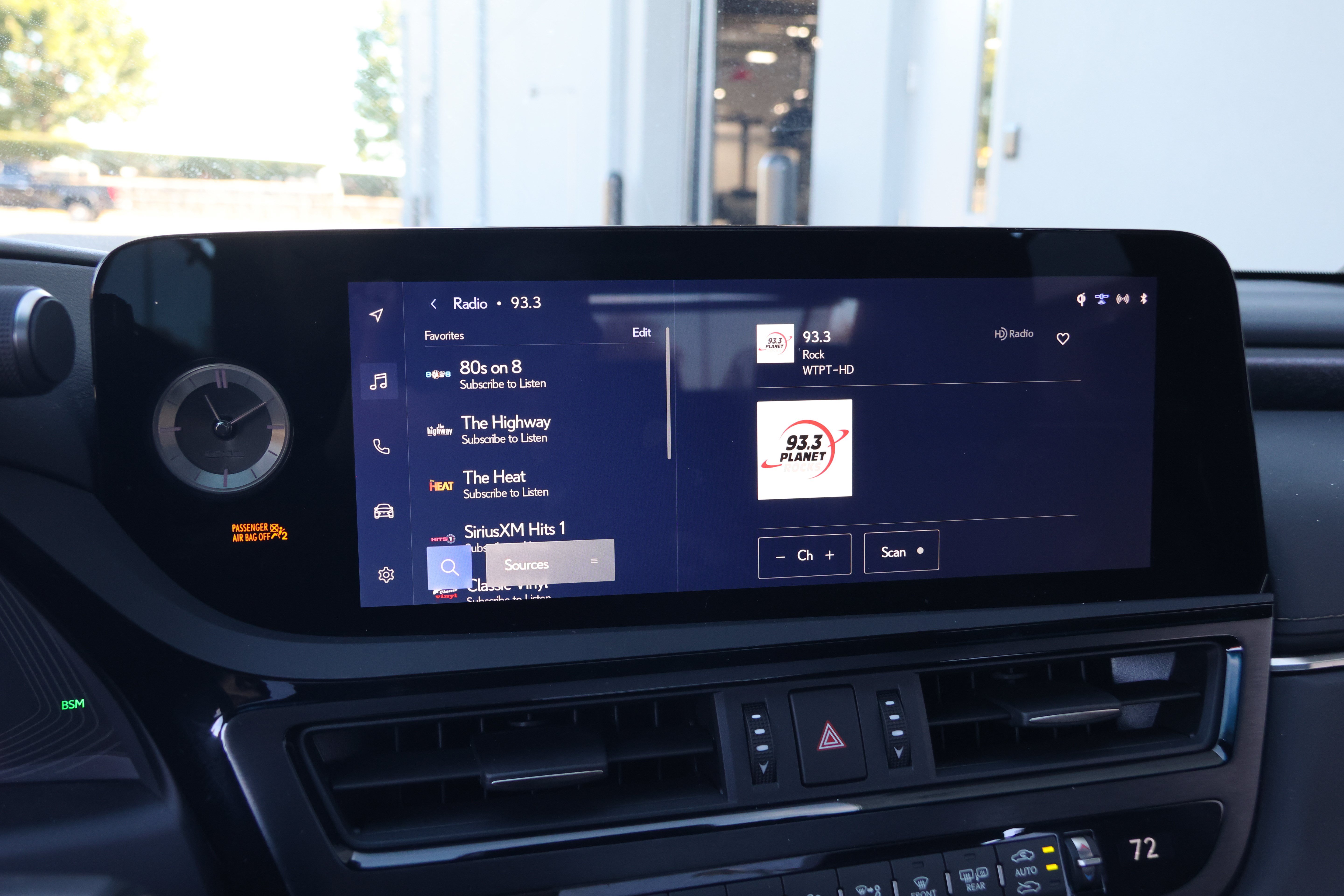 Certified 2025 Lexus ES 350 Ultra Luxury w/ Accessory Package (Z2) FWD image 20