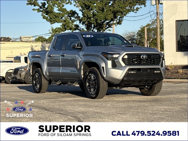 Used 2025 Toyota Tacoma TRD Sport AWD/4WD image 1