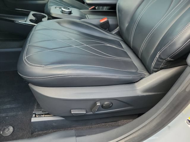 Used 2022 Ford Mustang Mach-E Select RWD image 25