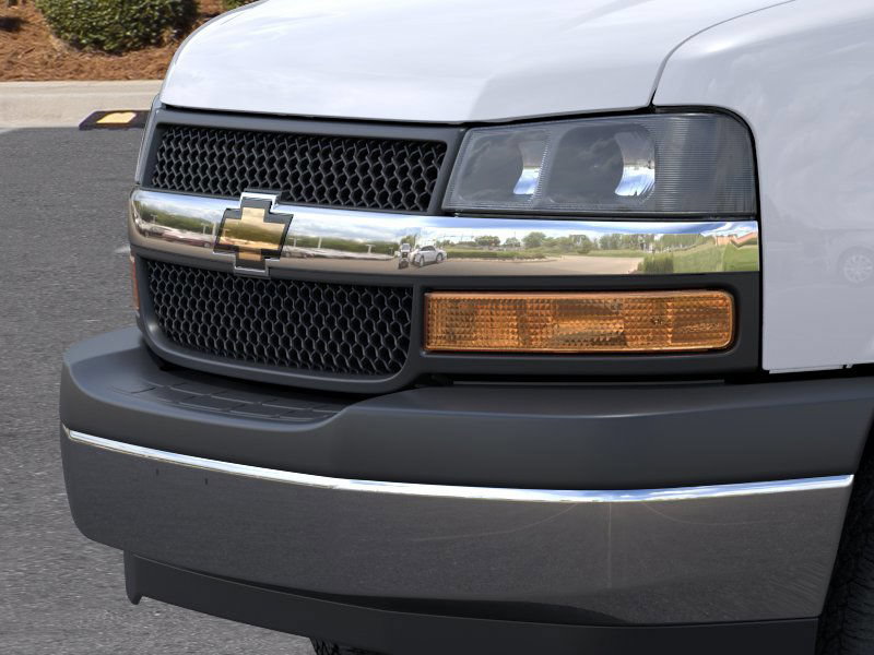 New 2025 Chevrolet Express 3500 w/ Power Convenience Package RWD image 29