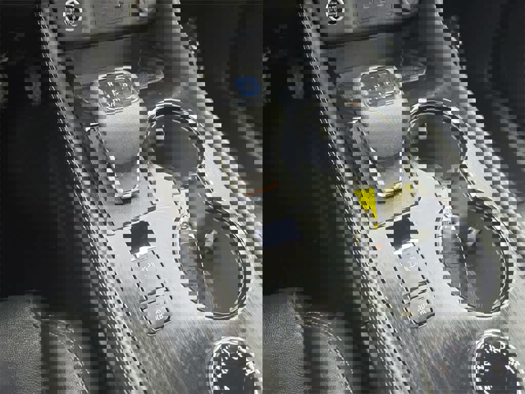 Used 2023 Nissan Rogue SV image 18