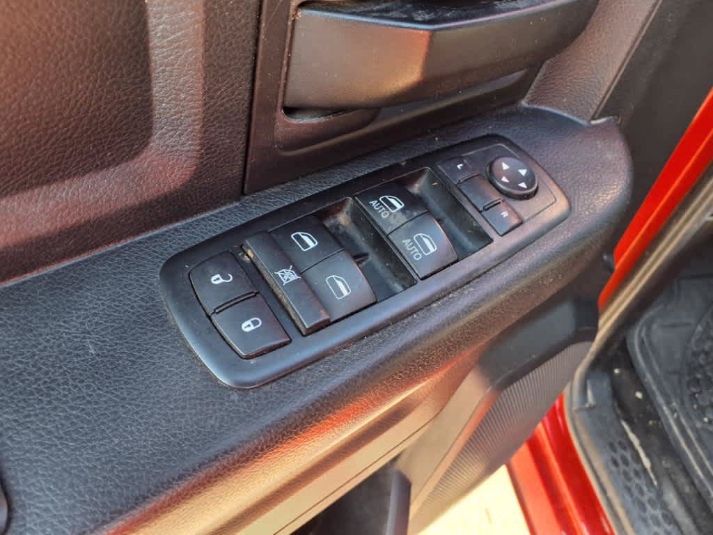 Used 2014 RAM 1500 Express AWD/4WD image 11