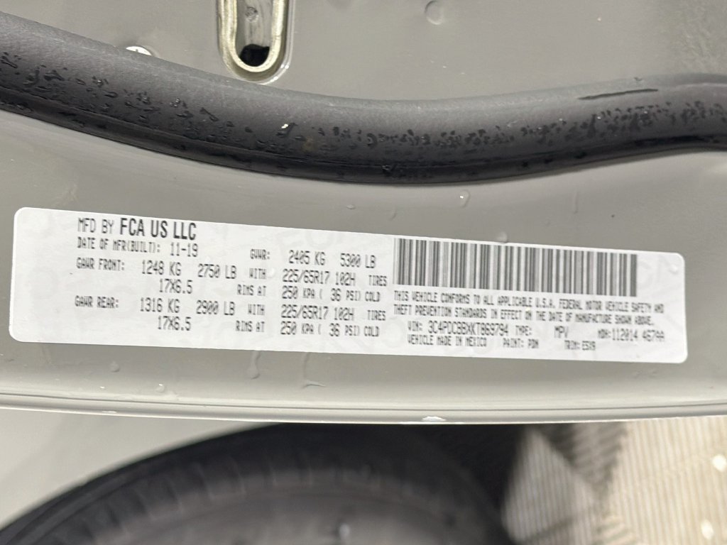Used 2019 Dodge Journey SE FWD image 34