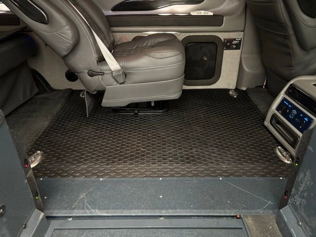 Used 2022 GMC Savana 2500 Mobility w/ Enhanced Convenience Package image 42