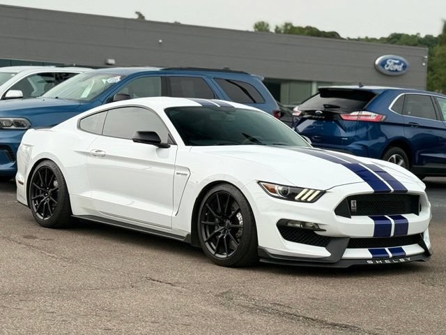 Used 2016 Ford Mustang Shelby GT350 w/ Technology Package RWD image 34
