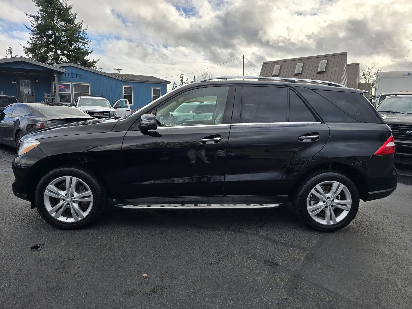 Used 2015 Mercedes-Benz ML 350 4MATIC image 2