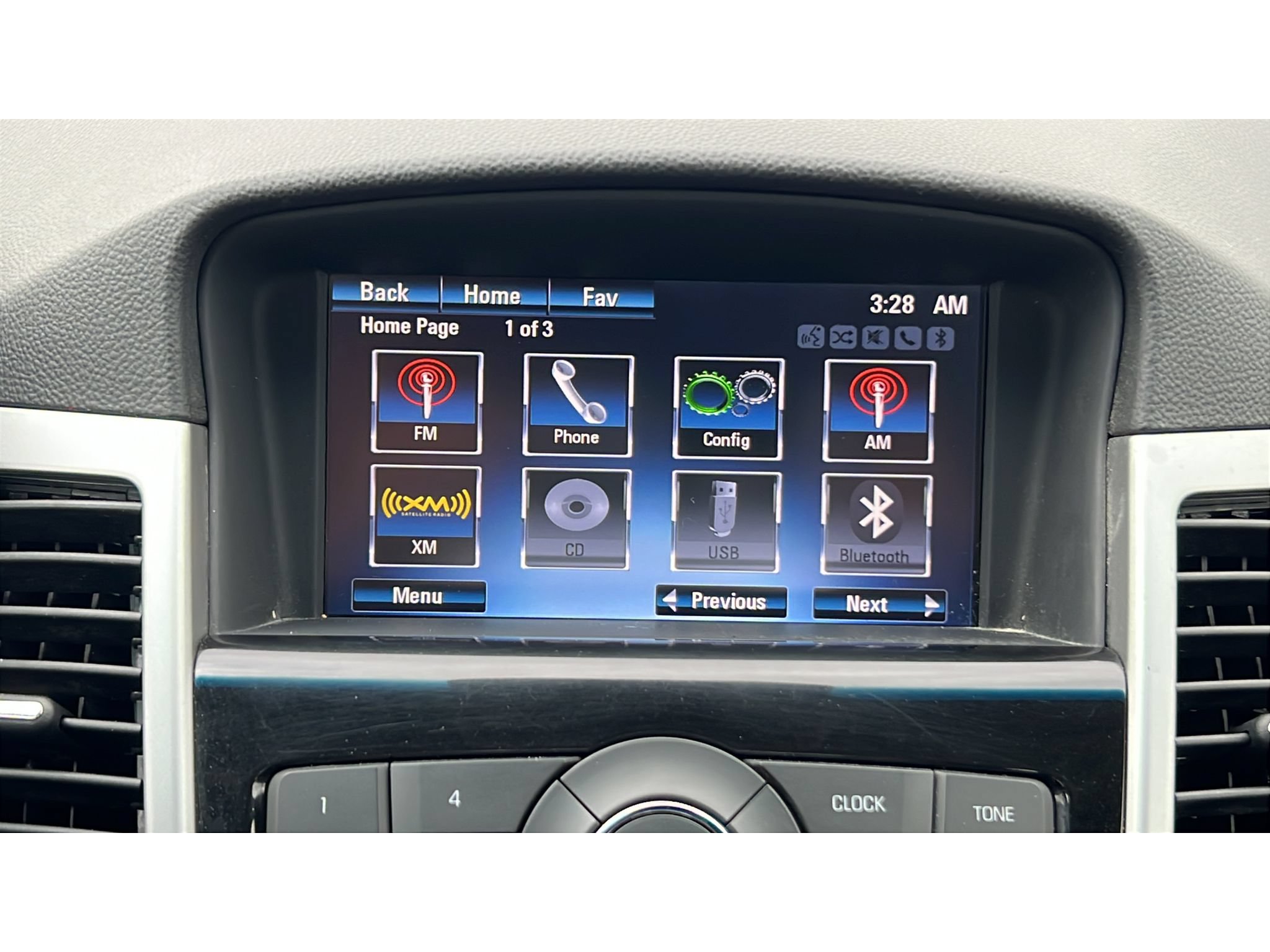 Used 2015 Chevrolet Cruze LT FWD image 18