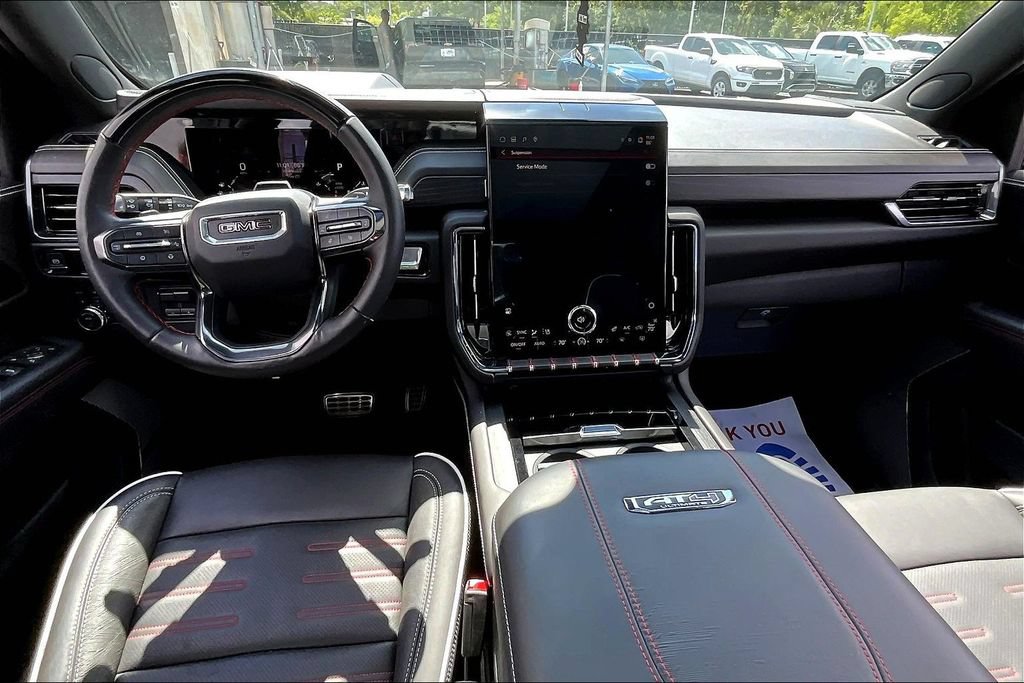 Used 2025 GMC Yukon AT4 Ultimate w/ LPO, Floor Liner Package AWD/4WD image 6