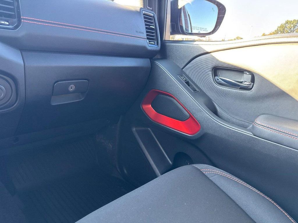 Used 2023 Nissan Frontier PRO-4X w/ Pro Convenience Package image 16