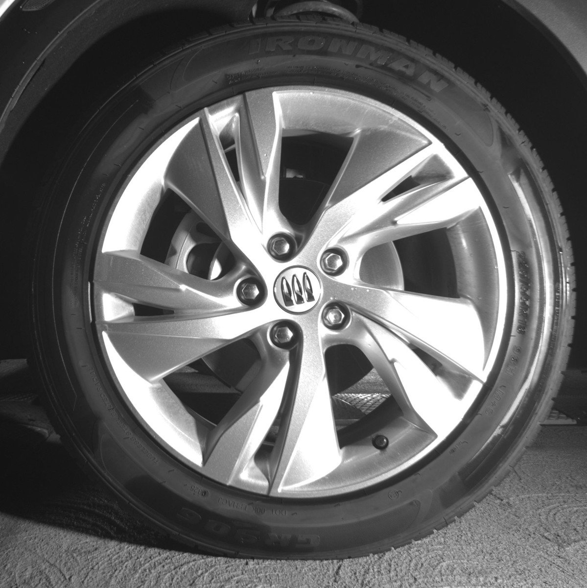Used 2025 Buick Encore GX Preferred AWD/4WD image 12